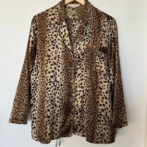 Victoria’s Secret 2pc satin pj set in leopard print